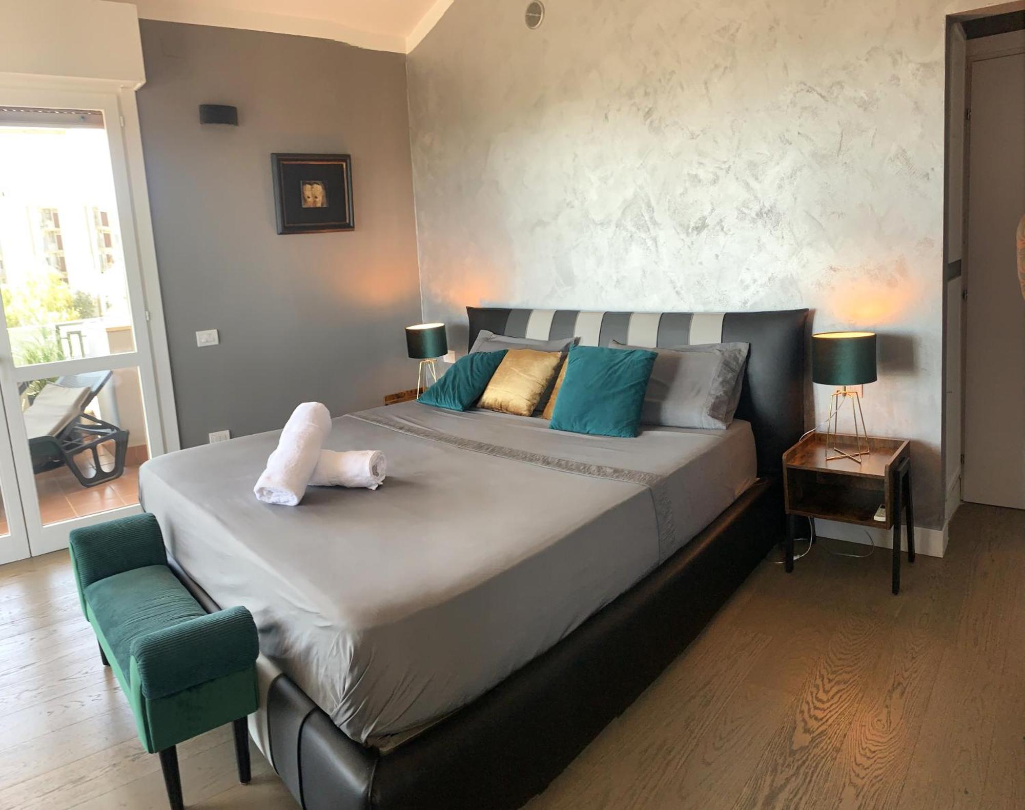 Penthouse Genneruxi Hotel Cagliari Eksteriør billede